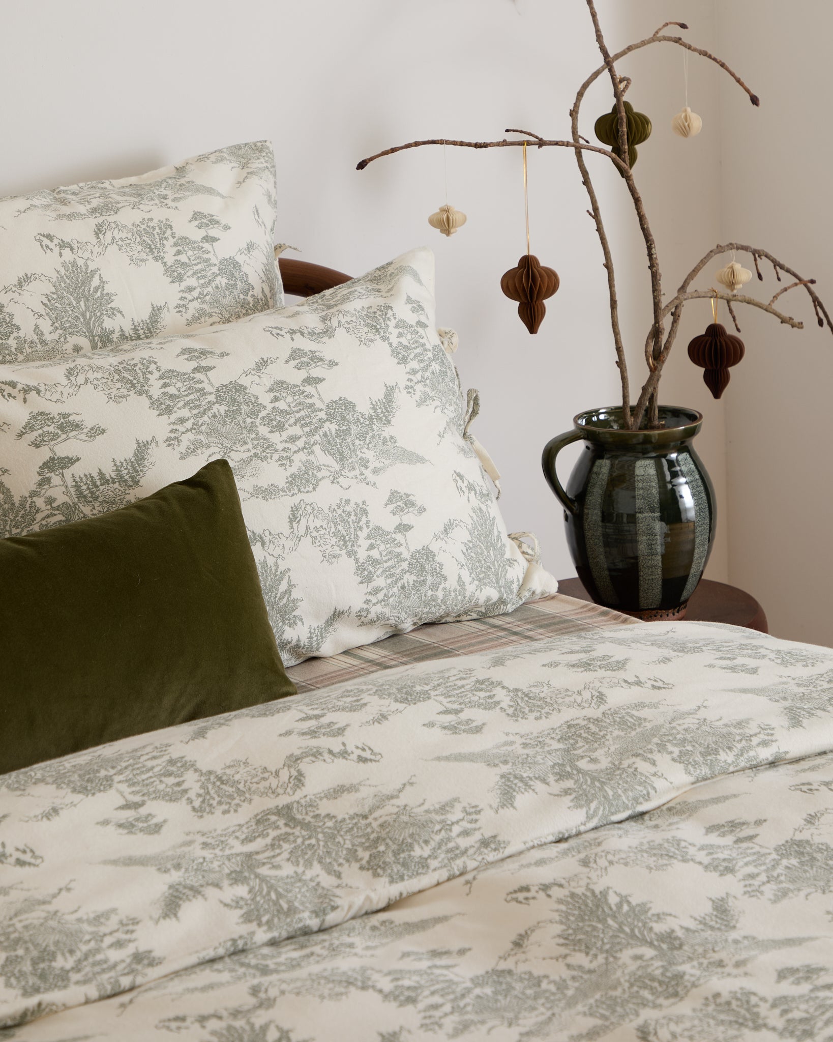 Foxford Rug Foxford Eve Toile Flannel Duvet Set