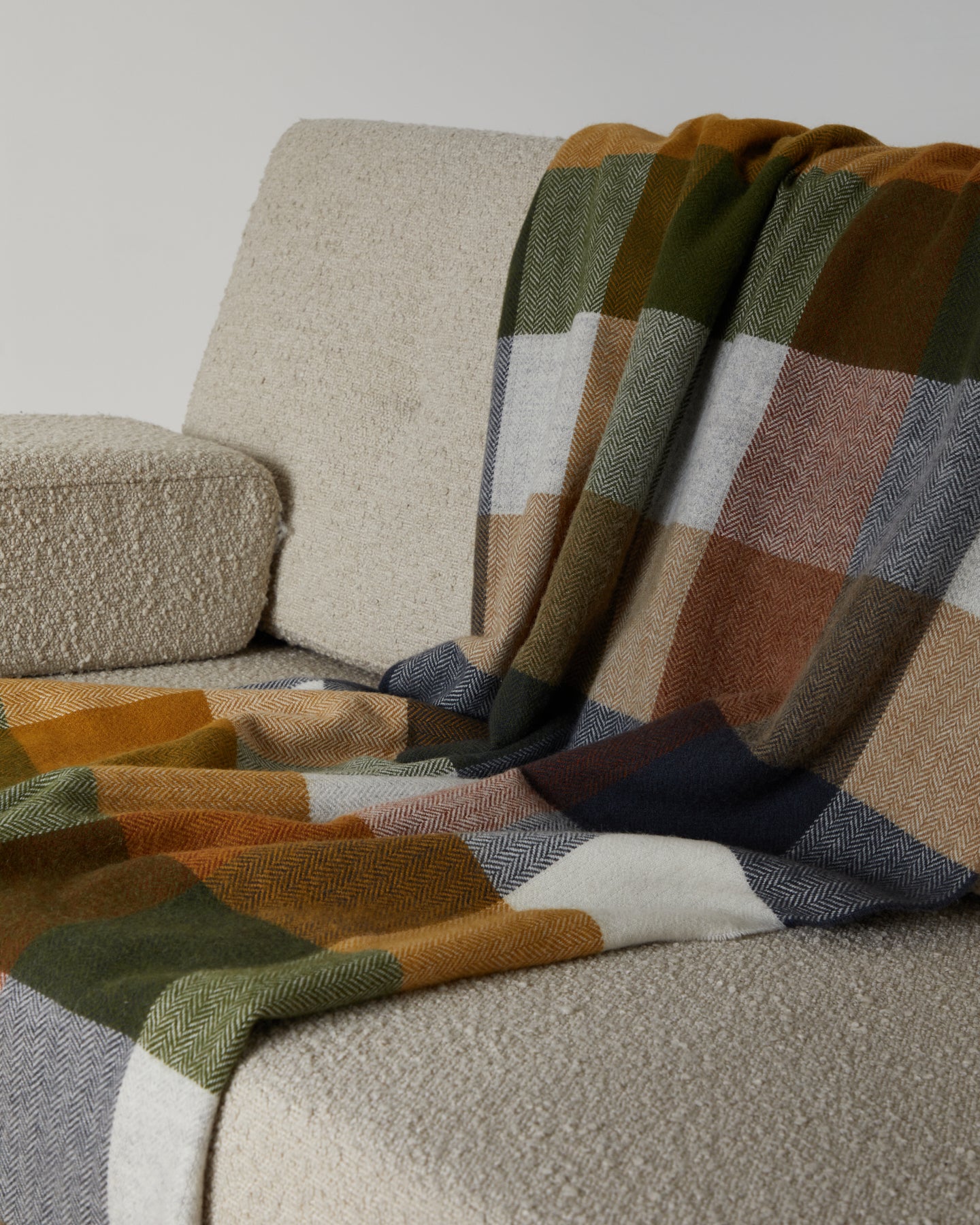 Foxford Rug Foxford Ardagh Lambswool Throw | Luxurious Comfort | Irish Made Gift